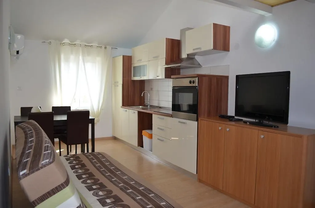 Apartments Matej & Irena Cres